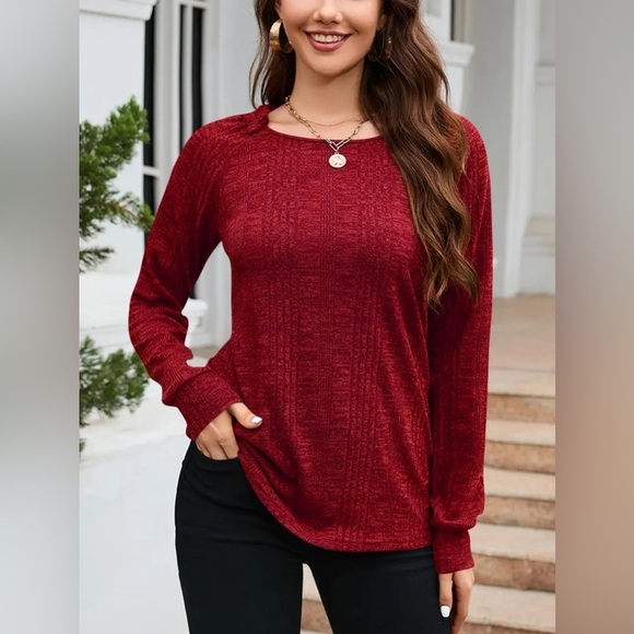 Essential Elegance Round Neck Textured Shirt - Picture 2 of 4